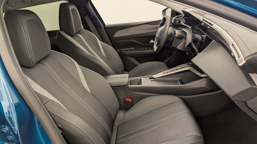 Peugeot 408 Hybrid 136 e-DCS6 Allure