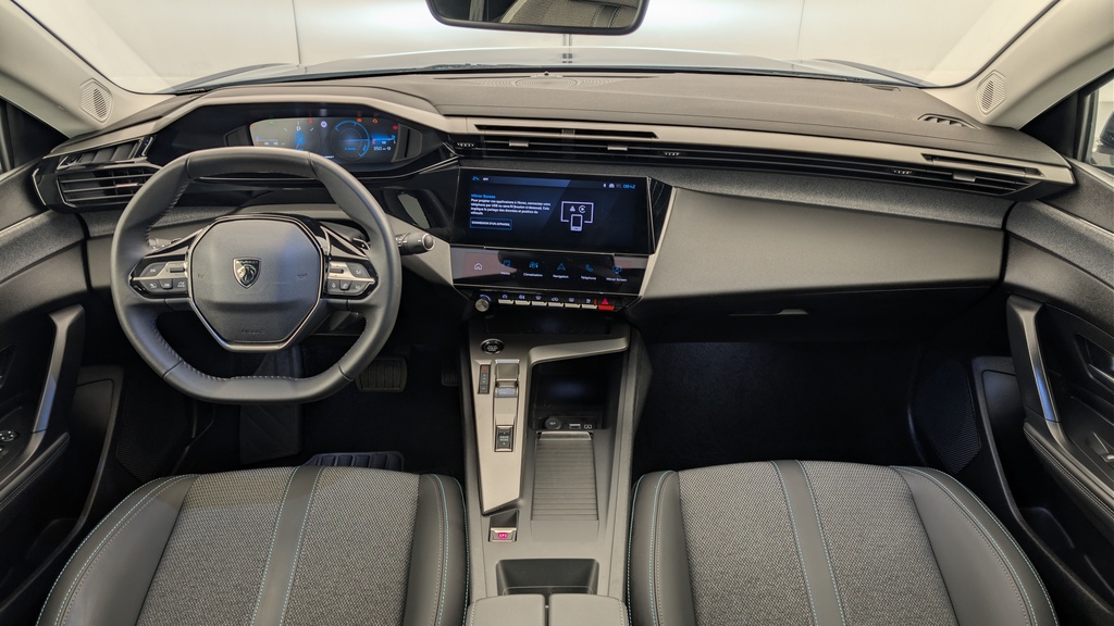 Peugeot 408 Hybrid 136 e-DCS6 Allure