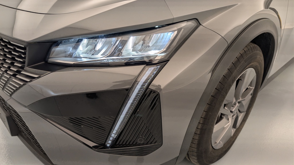Peugeot 408 Hybrid 136 e-DCS6 Allure