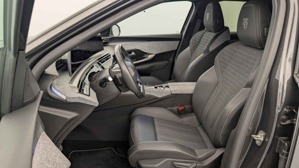 Peugeot 3008 Hybrid 145 e-DCS6 GT
