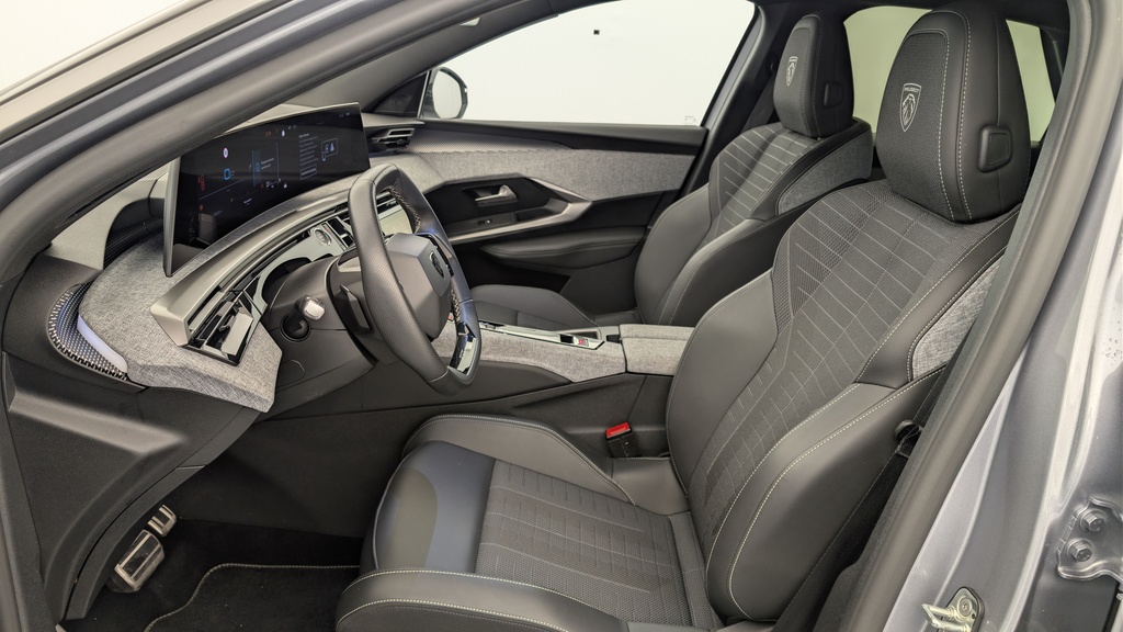 Peugeot 3008 Hybrid 145 e-DCS6 GT