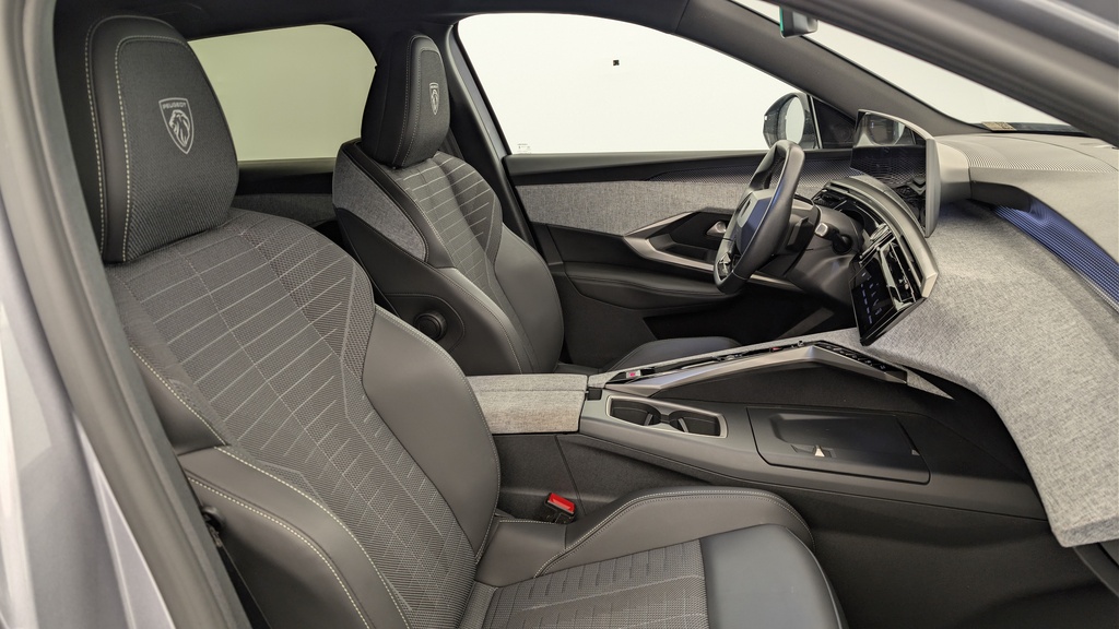 Peugeot 3008 Hybrid 145 e-DCS6 GT