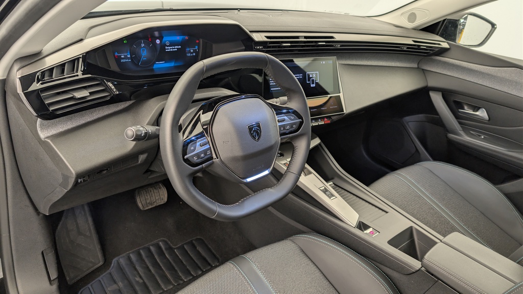 Peugeot 408 Hybrid 136 e-DCS6 Allure
