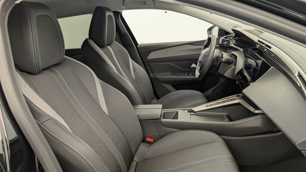 Peugeot 408 Hybrid 136 e-DCS6 Allure