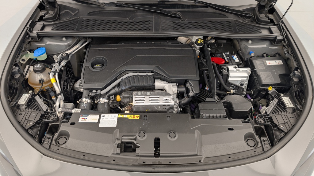Peugeot 408 Hybrid 136 e-DCS6 Allure