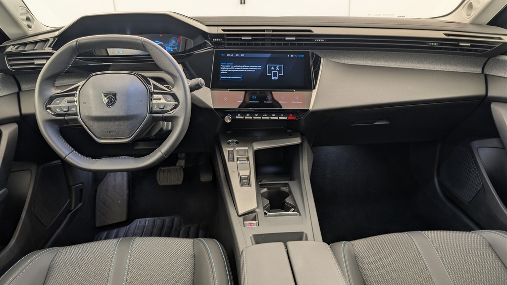 Peugeot 408 Hybrid 136 e-DCS6 Allure