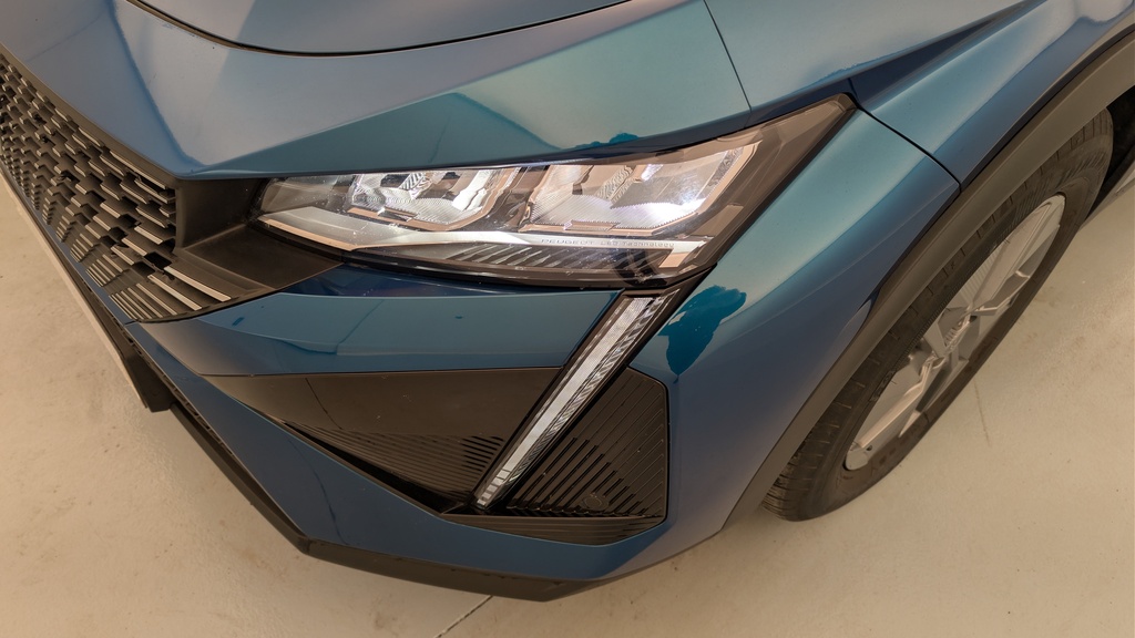 Peugeot 408 Hybrid 136 e-DCS6 Allure