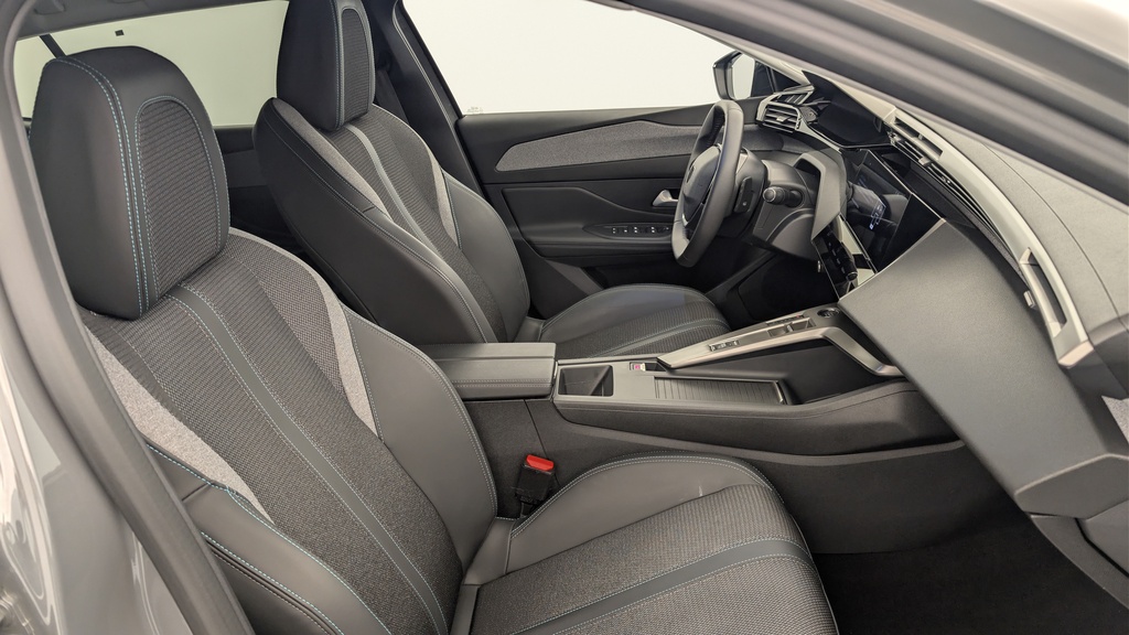 Peugeot 408 Hybrid 136 e-DCS6 Allure