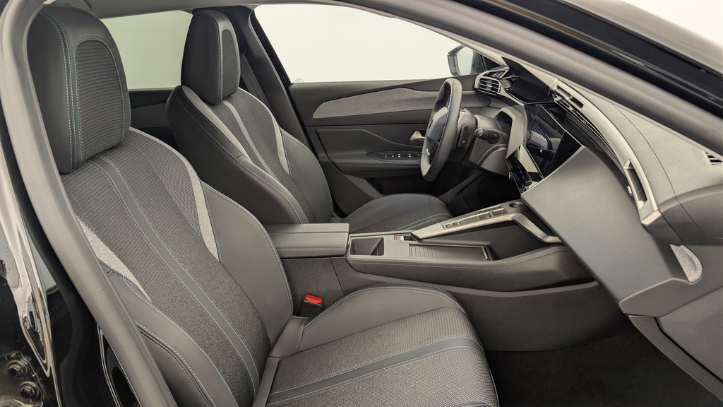 Peugeot 408 Hybrid 136 e-DCS6 Allure