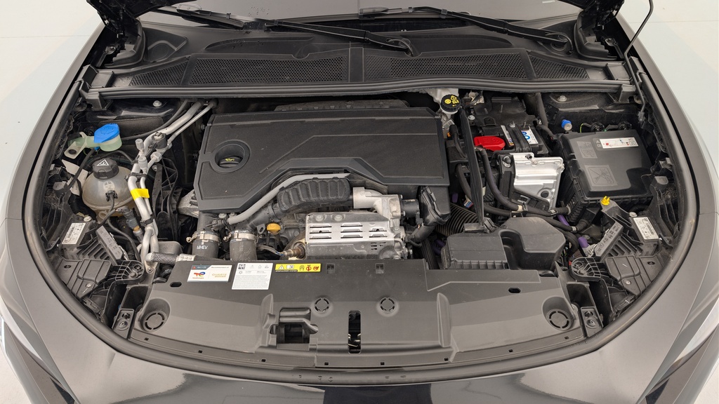 Peugeot 408 Hybrid 136 e-DCS6 Allure