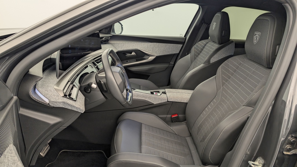 Peugeot 3008 Hybrid 145 e-DCS6 GT