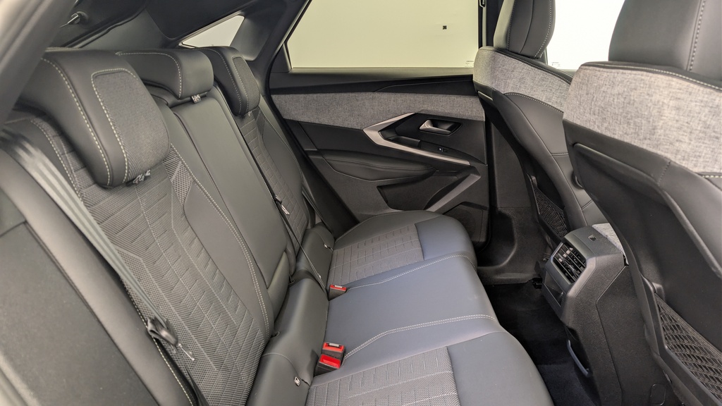 Peugeot 3008 Hybrid 145 e-DCS6 GT
