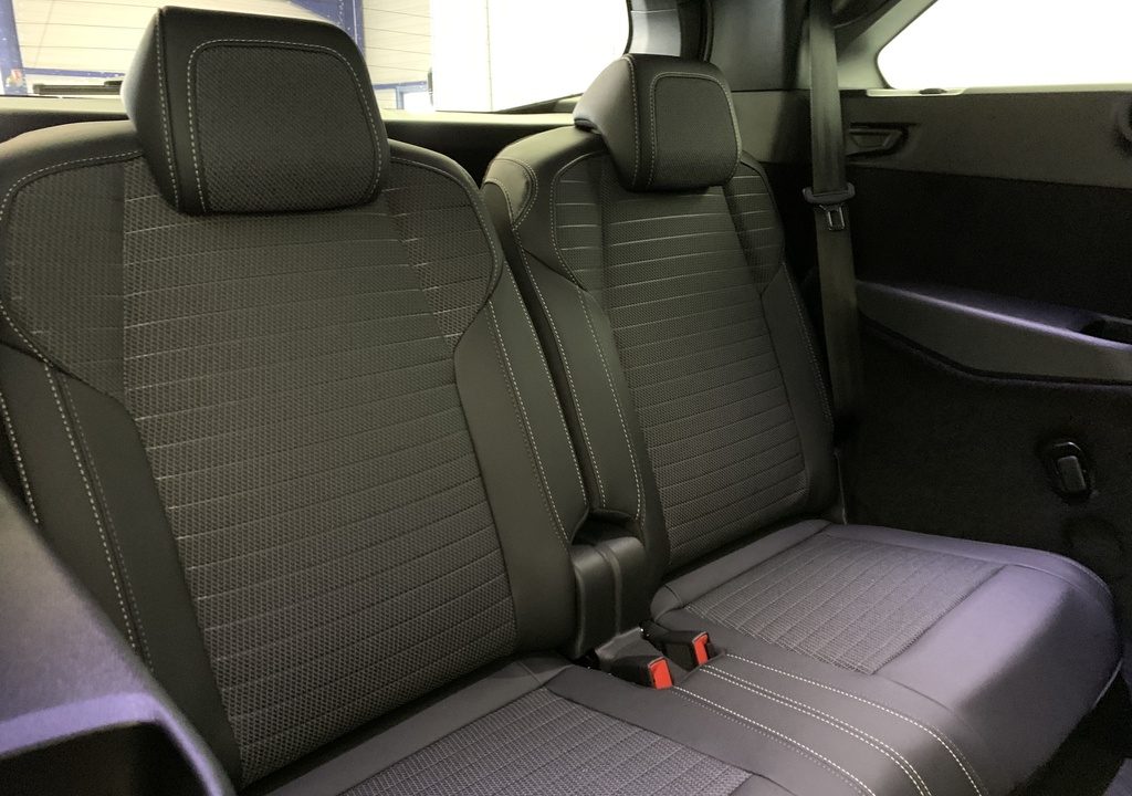 Peugeot 5008 Hybrid 145 e-DCS6 GT