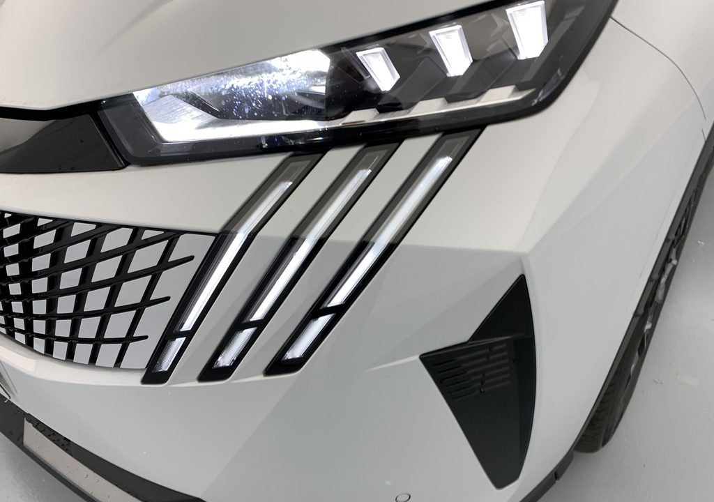 Peugeot 5008 Hybrid 145 e-DCS6 GT
