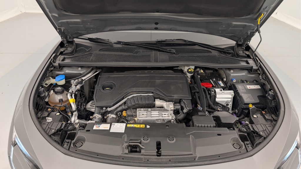 Peugeot 408 Hybrid 145 e-DCS6 GT