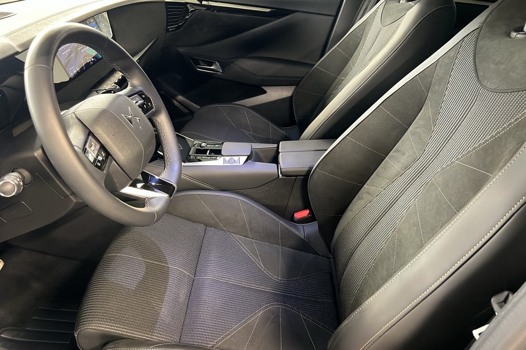 Ds DS4 BlueHDi 130 EAT8 Etoile – Alcantara