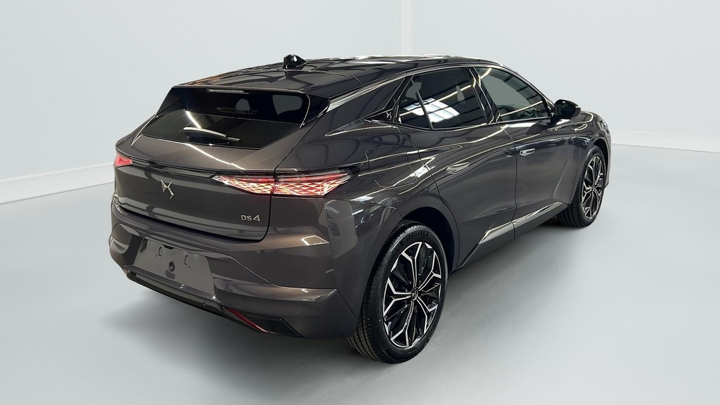 Ds DS4 BlueHDi 130 EAT8 Etoile – Alcantara