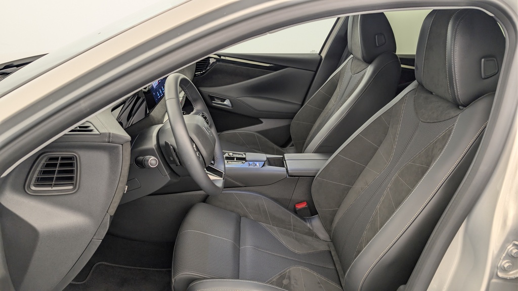 Ds DS4 BlueHDi 130 EAT8 Etoile – Alcantara