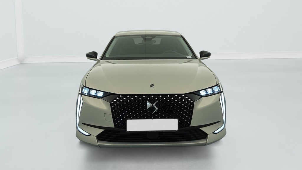 Ds DS4 BlueHDi 130 EAT8 Etoile – Alcantara