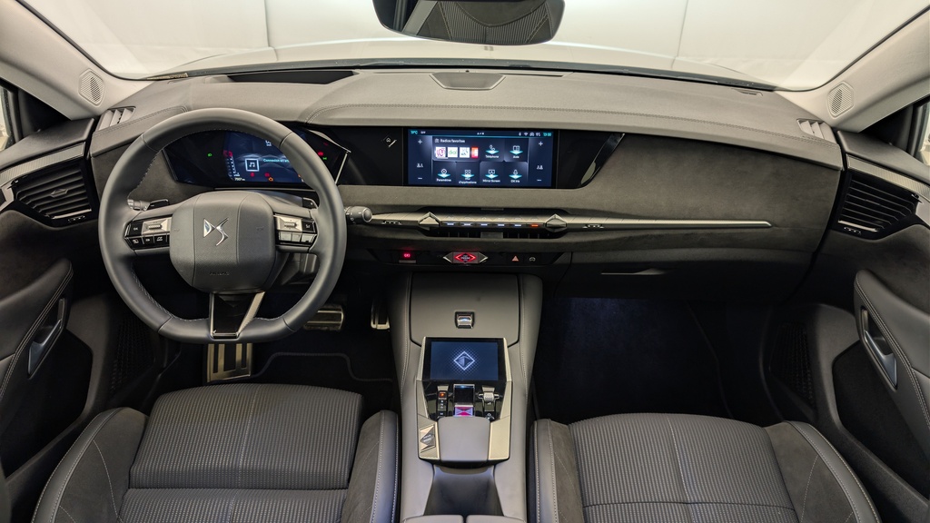 Ds DS4 BlueHDi 130 EAT8 Etoile – Alcantara