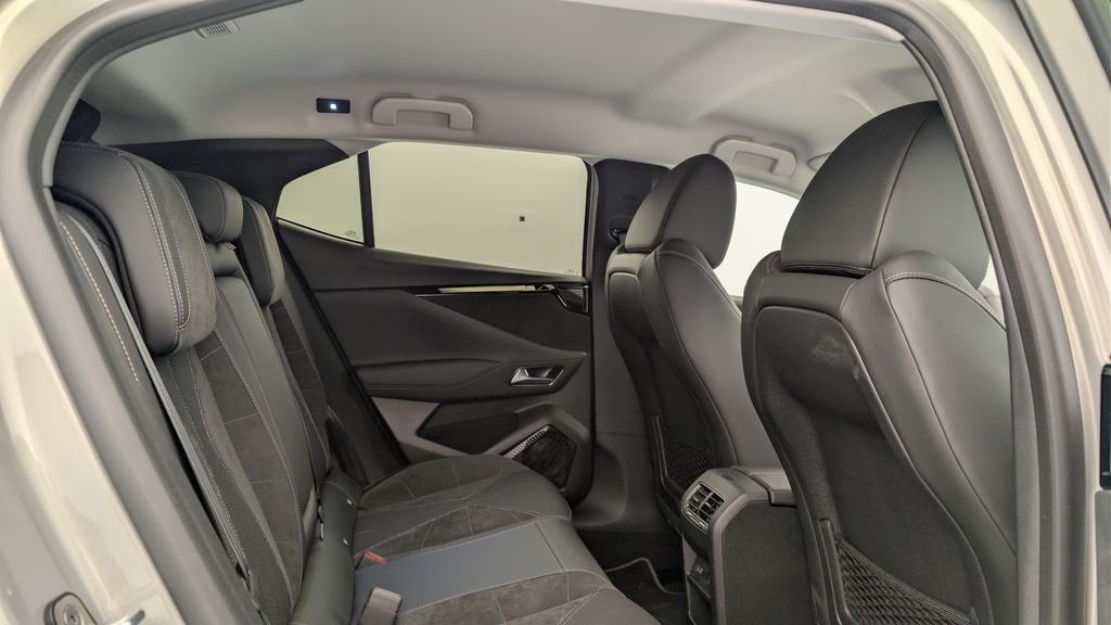 Ds DS4 BlueHDi 130 EAT8 Etoile – Alcantara