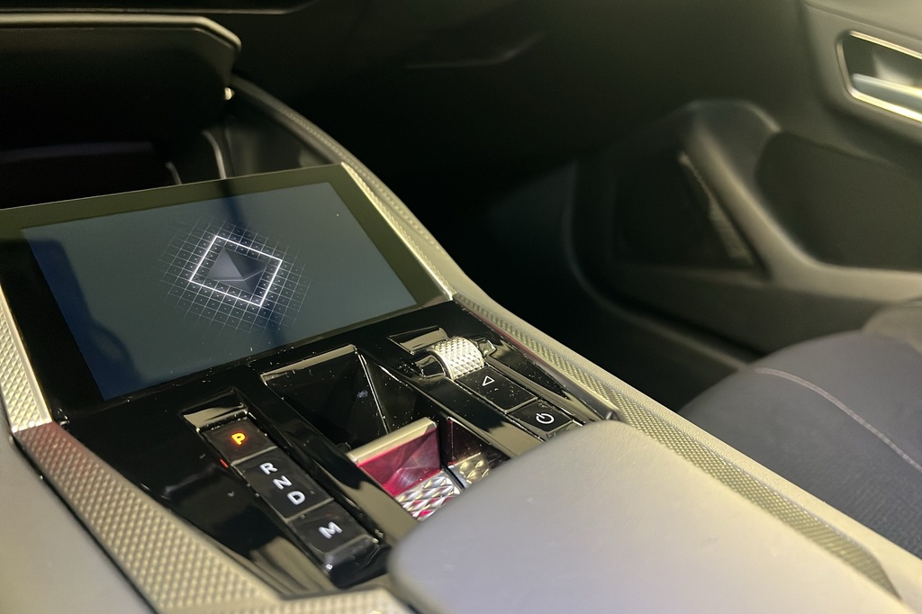 Ds DS4 BlueHDi 130 EAT8 Etoile – Alcantara