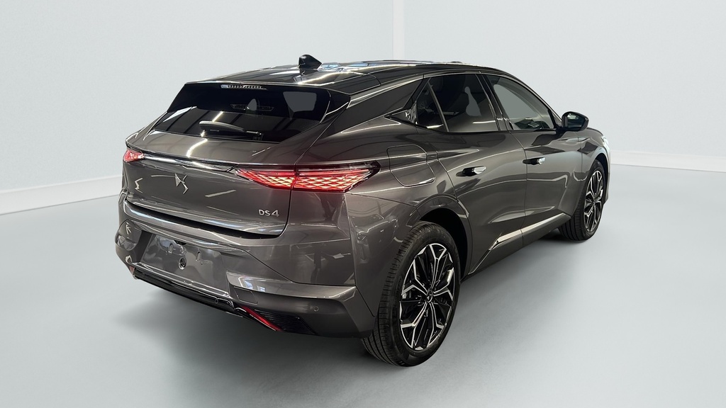 Ds DS4 BlueHDi 130 EAT8 Etoile – Alcantara