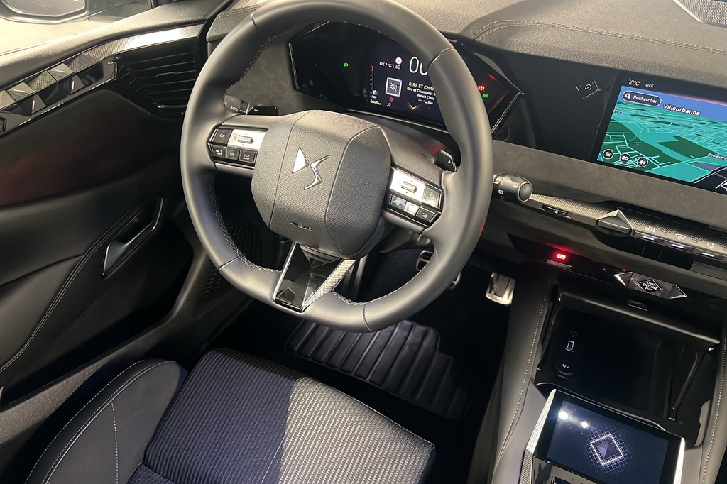 Ds DS4 BlueHDi 130 EAT8 Etoile – Alcantara