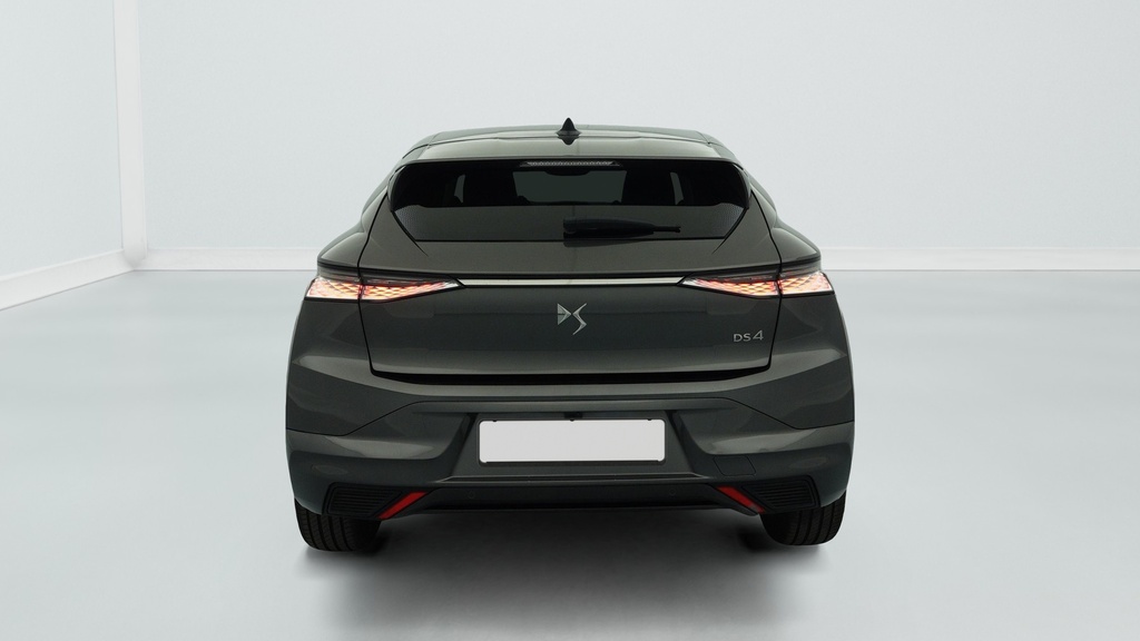 Ds DS4 BlueHDi 130 EAT8 Etoile – Alcantara