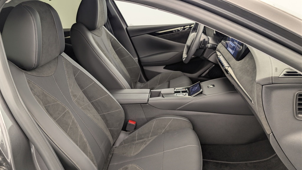 Ds DS4 BlueHDi 130 EAT8 Etoile – Alcantara