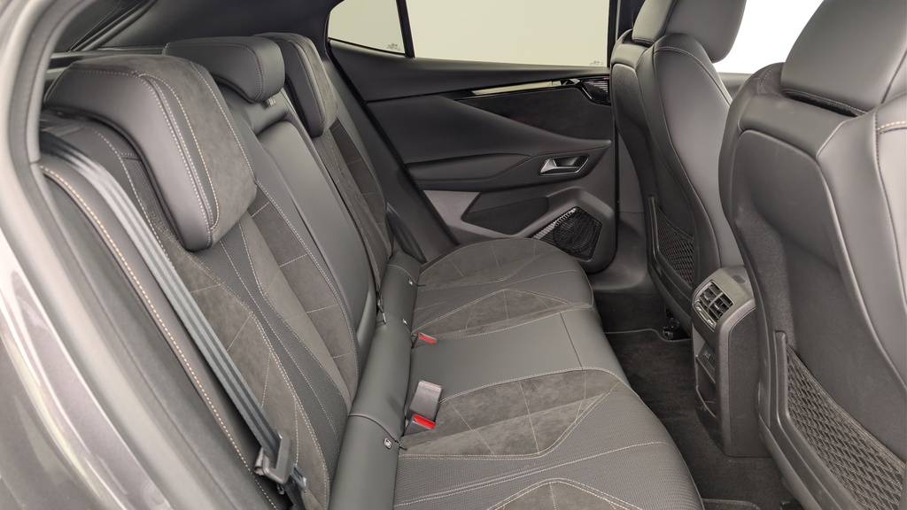 Ds DS4 BlueHDi 130 EAT8 Etoile – Alcantara