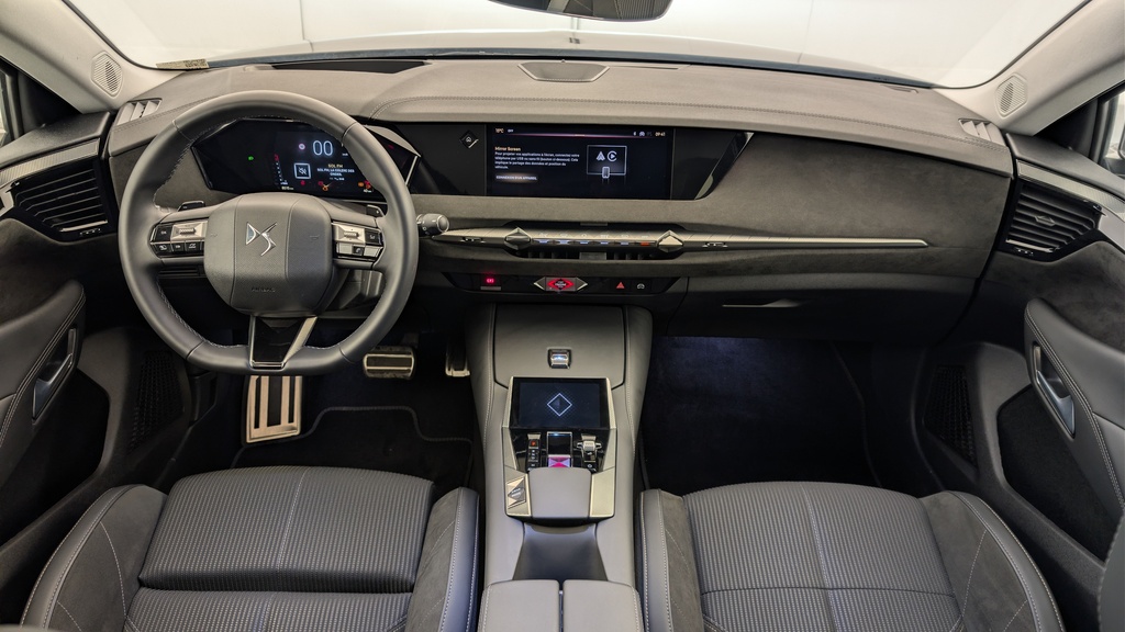 Ds DS4 BlueHDi 130 EAT8 Etoile – Alcantara