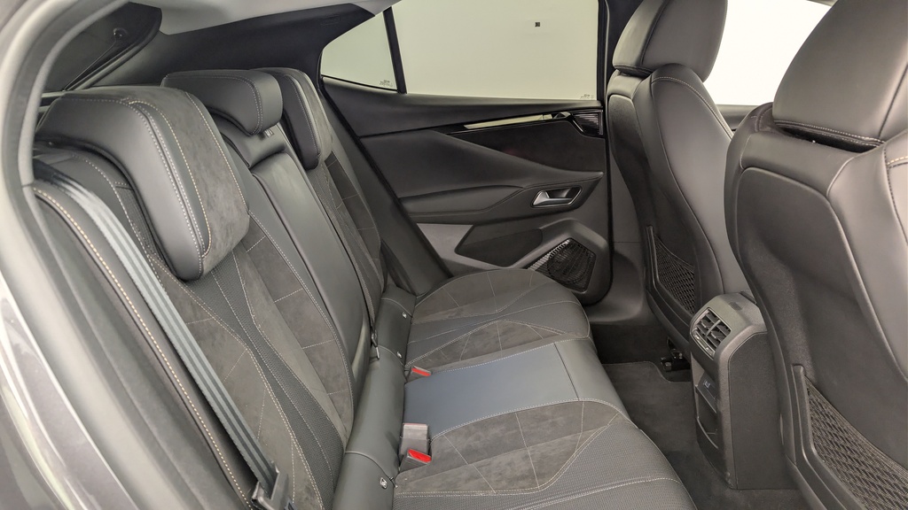 Ds DS4 BlueHDi 130 EAT8 Etoile – Alcantara