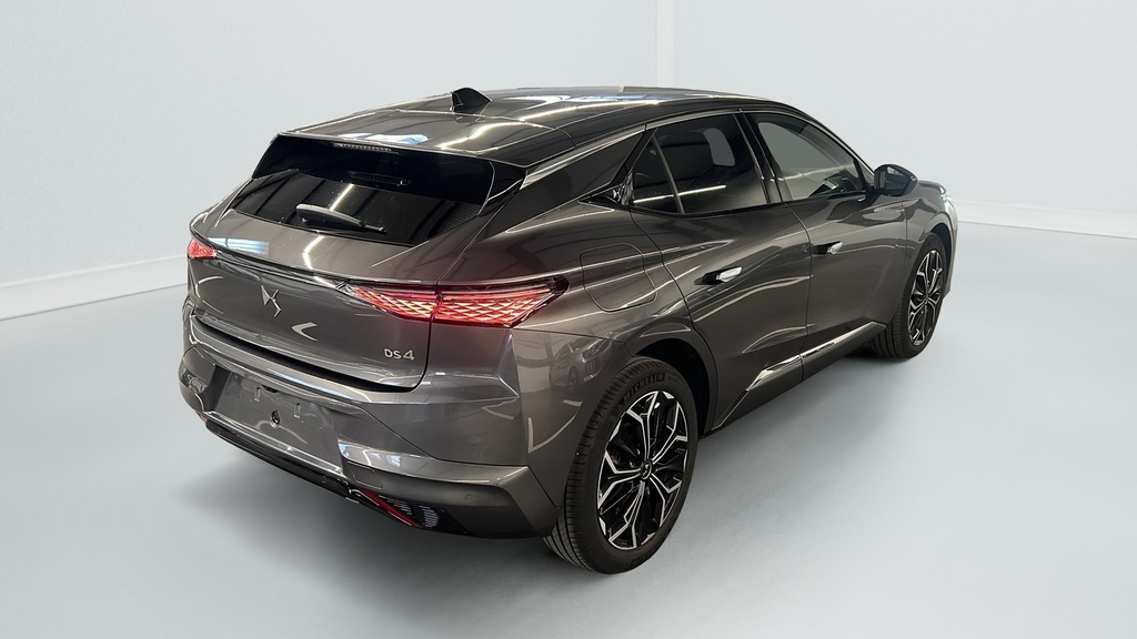 Ds DS4 BlueHDi 130 EAT8 Etoile – Alcantara