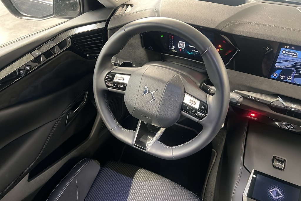 Ds DS4 BlueHDi 130 EAT8 Etoile – Alcantara