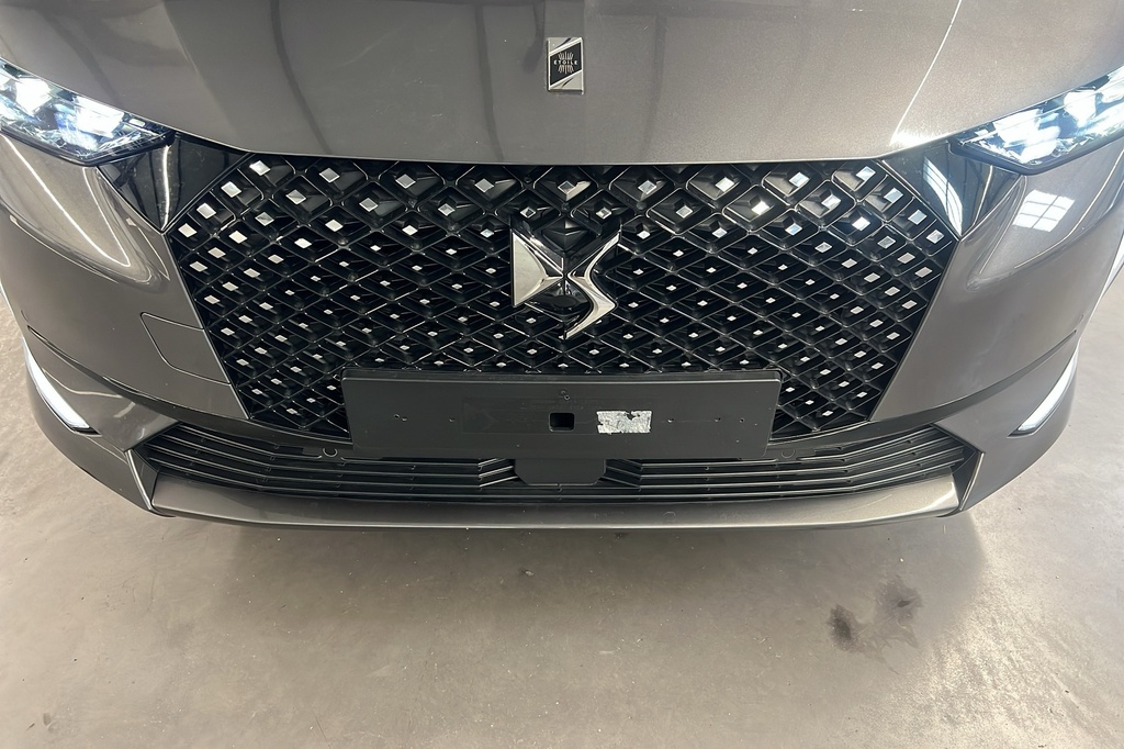 Ds DS4 BlueHDi 130 EAT8 Etoile – Alcantara