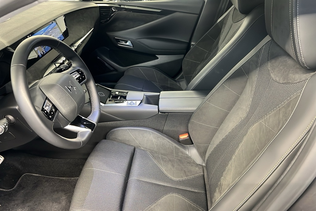 Ds DS4 BlueHDi 130 EAT8 Etoile – Alcantara