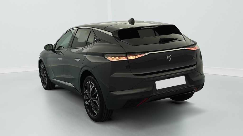 Ds DS4 BlueHDi 130 EAT8 Etoile – Alcantara