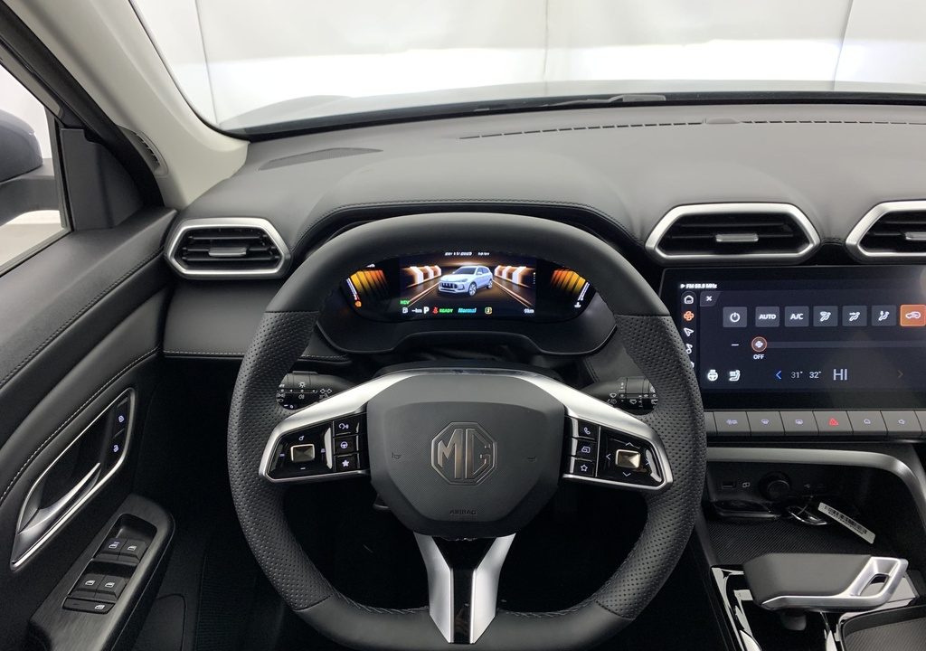 Mg ZS 1.5 L Hybrid+ 197 ch Luxury