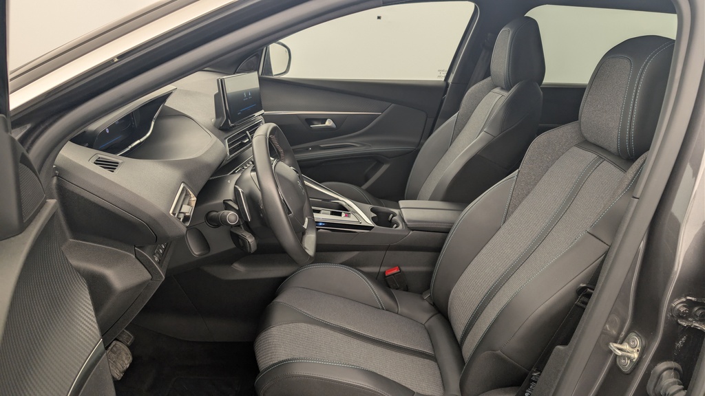 Peugeot 5008 Hybrid 136 e-DCS6 Allure Pack