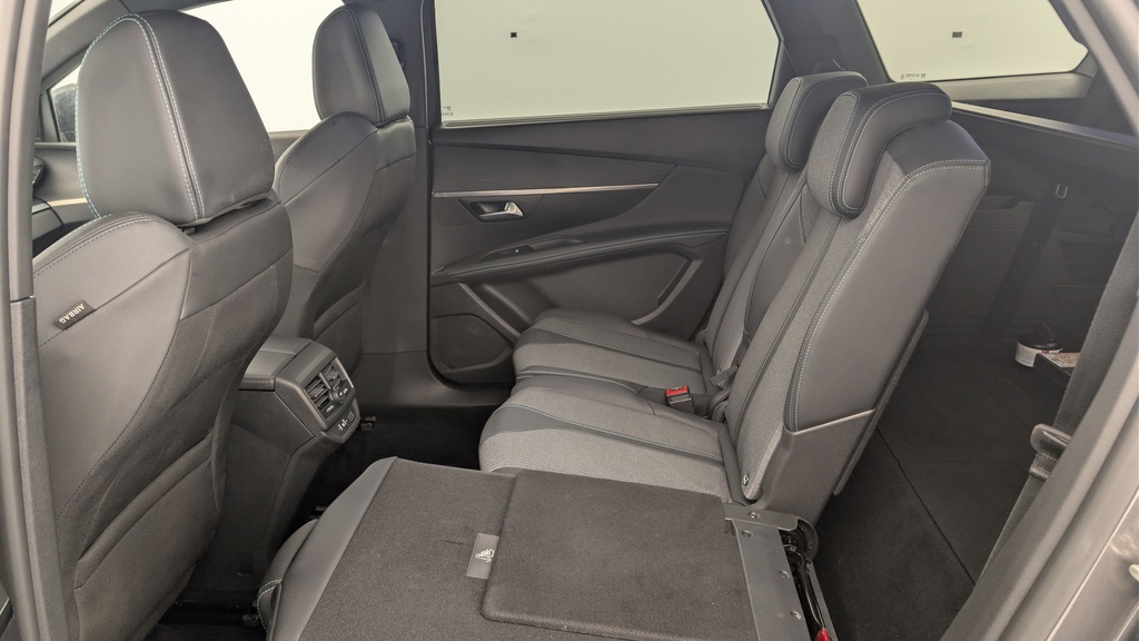 Peugeot 5008 Hybrid 136 e-DCS6 Allure Pack