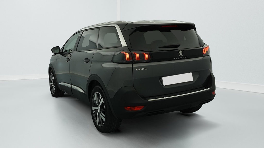 Peugeot 5008 Hybrid 136 e-DCS6 Allure Pack