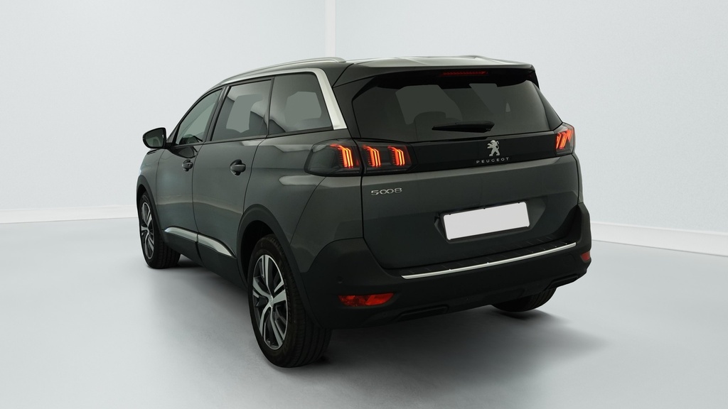 Peugeot 5008 Hybrid 136 e-DCS6 Allure Pack