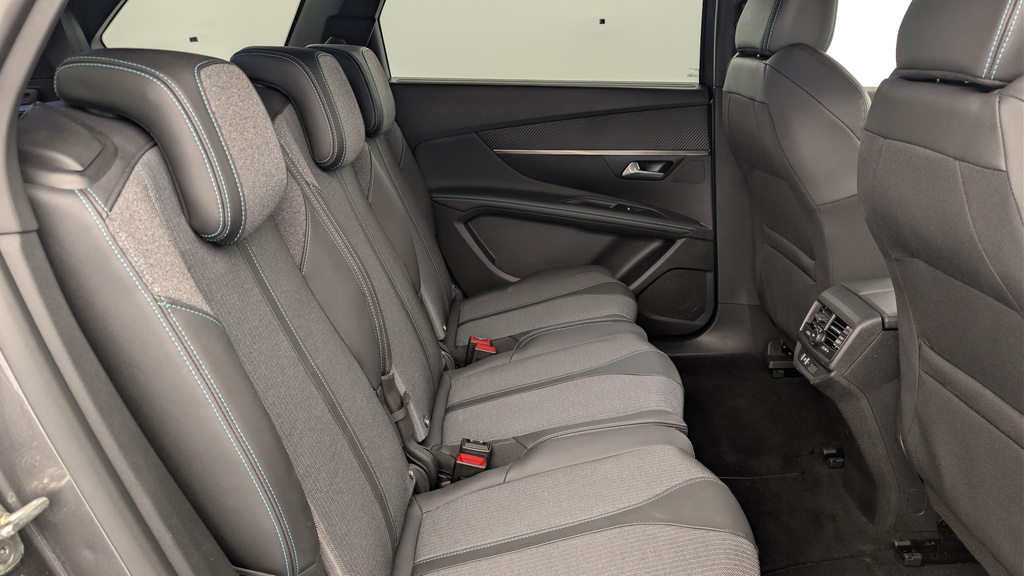 Peugeot 5008 Hybrid 136 e-DCS6 Allure Pack