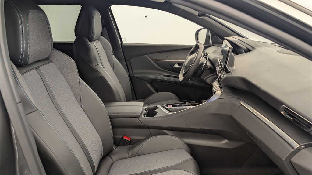Peugeot 5008 Hybrid 136 e-DCS6 Allure Pack