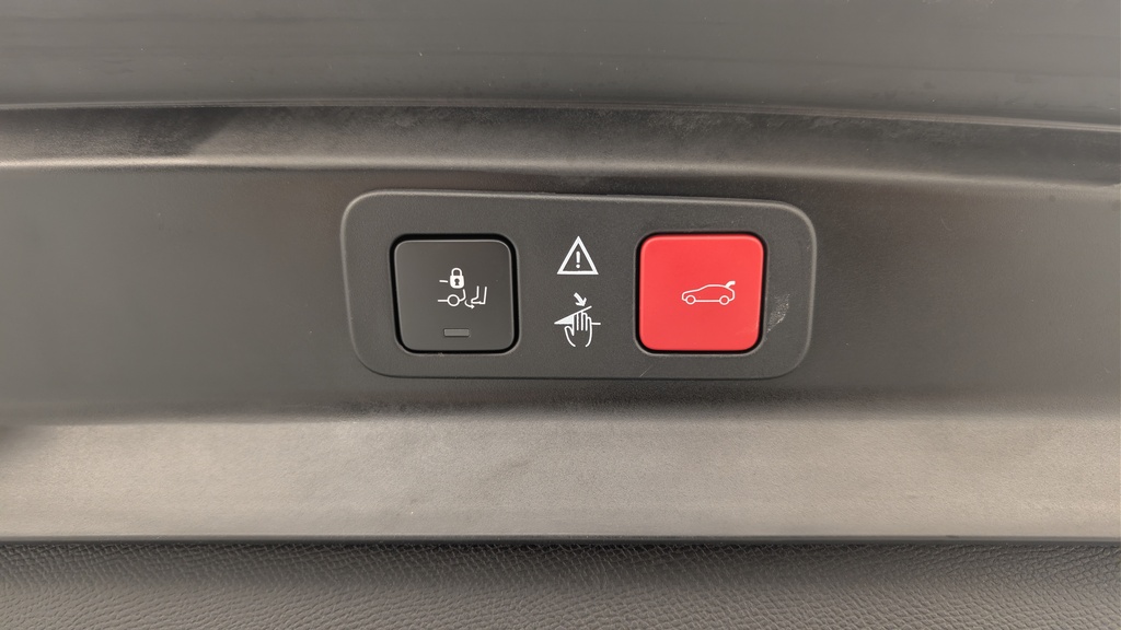 Peugeot 5008 Hybrid 136 e-DCS6 Allure Pack