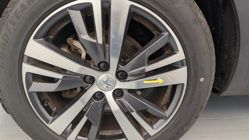Peugeot 5008 Hybrid 136 e-DCS6 Allure Pack