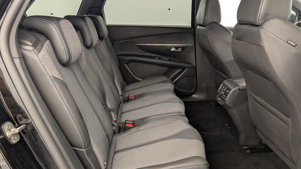 Peugeot 5008 Hybrid 136 e-DCS6 Allure Pack
