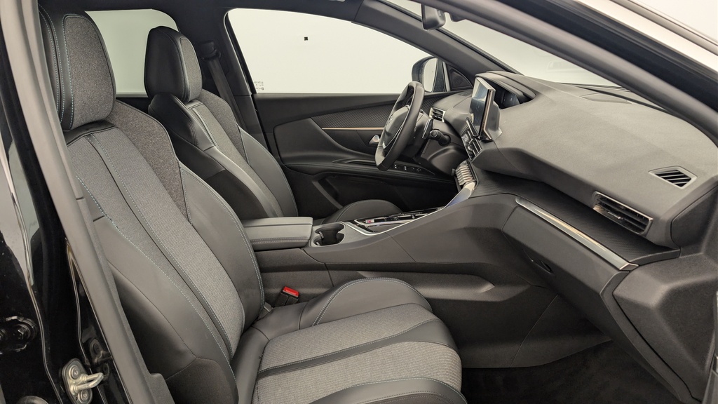 Peugeot 5008 Hybrid 136 e-DCS6 Allure Pack