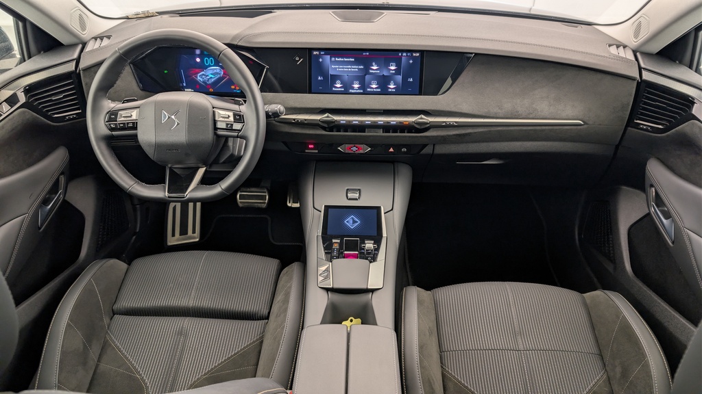 Ds DS4 Hybride 145 e-DCT6 Etoile – Alcantara